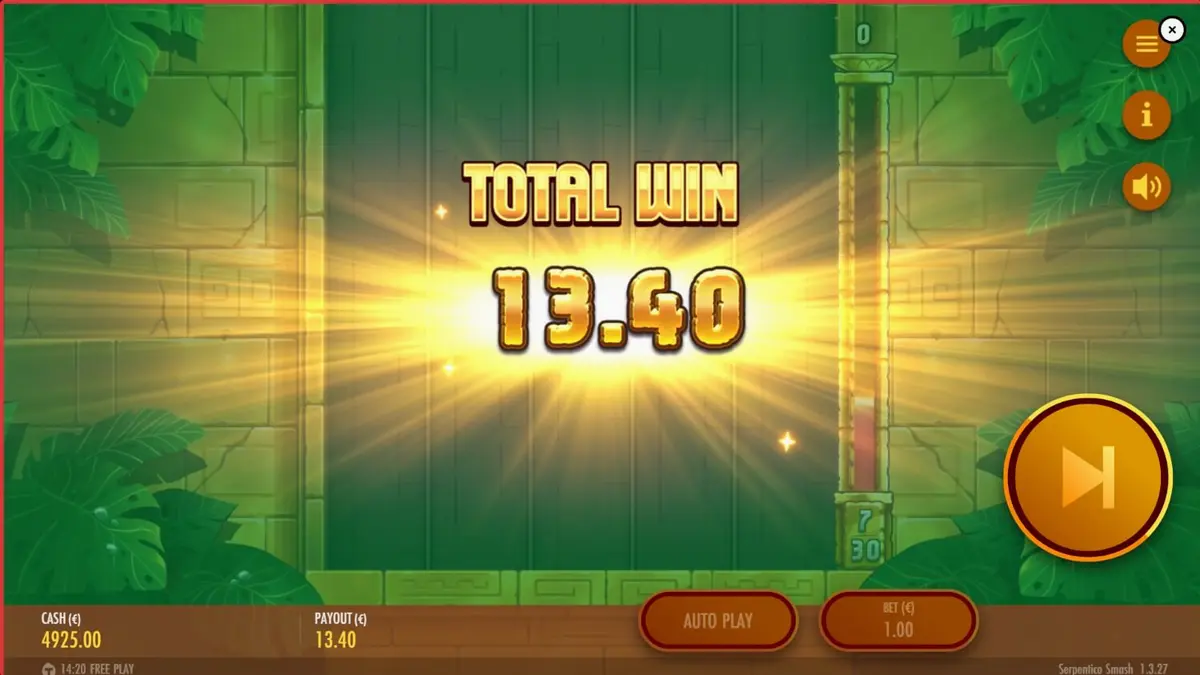 Serpentico Smash slot machine interface na may Aztec theme